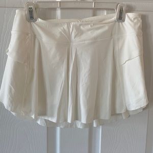 NWT white Zyia grand slam skirt size L